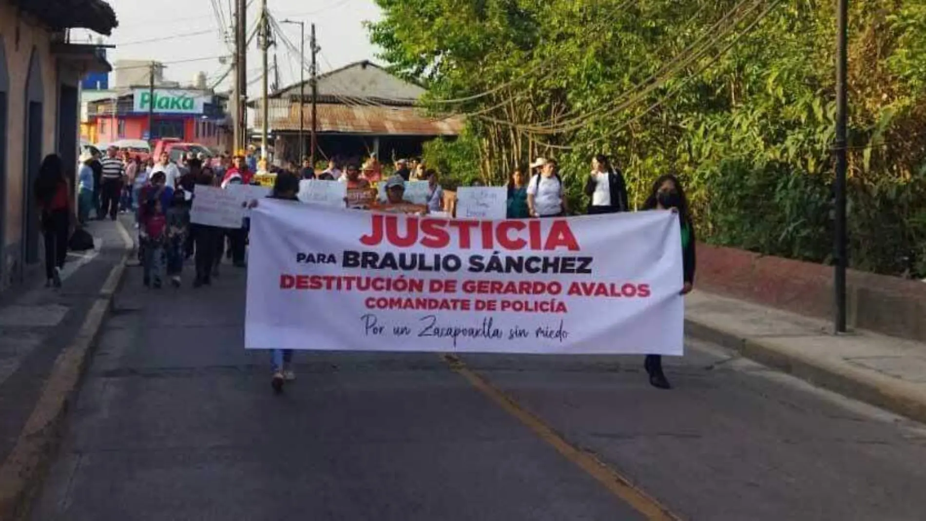 una marcha pacífica que recorrió gran parte de la ciudad de Zacapoaxtla